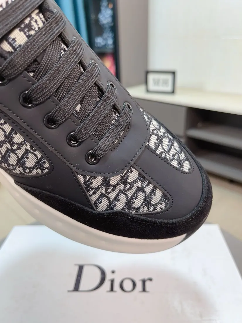 Men's men's shoes 💰440🌹🌹【Dior】Best-selling official website world premiere🔝High-end men's shoes brand official website latest series: The upper is made of imported cowhide with specially designed fabrics➕Mesh breathable lining. Make walking more convenient and comfortable! Compared with the official quality, Midea’s 1:1 replica. Create a fashionable personality to set off your uniqueness! A must-have for trendy men! Classic style. Men's sizes: 38-44.